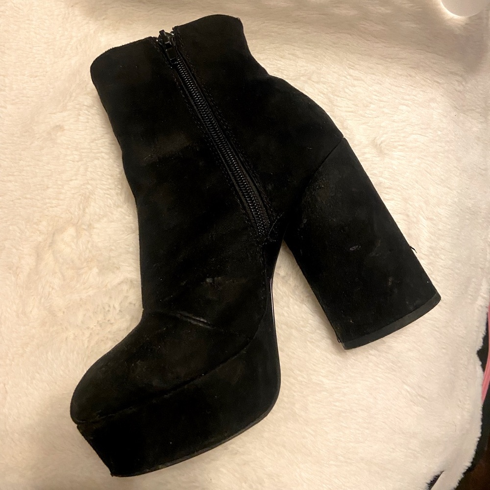 Spring Suede platform heels